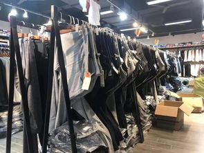 勁爆 鳳崗聯泰廠秋季服裝員工福利展廳大開倉 還有t恤免費送