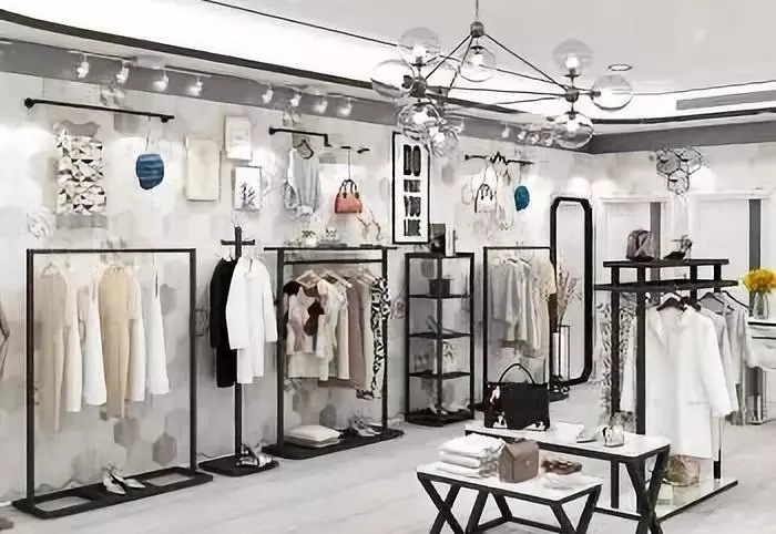 服裝店經(jīng)營中，如何不讓顧客說衣服“貴”？——服裝輔料銷售策略